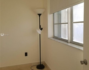 5825 Collins Ave 9b - Photo Thumbnail 19