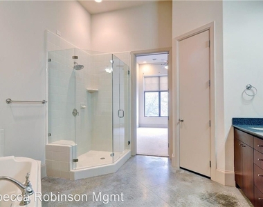 601 East 1st Street #210 - Photo Thumbnail 23