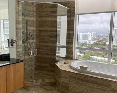 15901 Collins Avenue - Photo Thumbnail 22