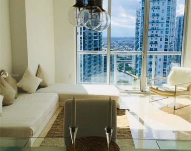 485 Brickell Ave - Photo Thumbnail 19