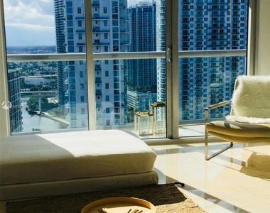 485 Brickell Ave - Photo Thumbnail 16