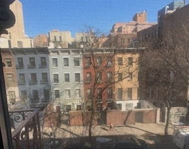 330 East 65 Street - Photo Thumbnail 6