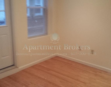 223 Hanover St. - Photo Thumbnail 4