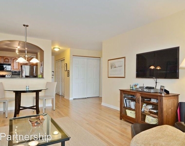 1636 N Wells 505 - Photo Thumbnail 1