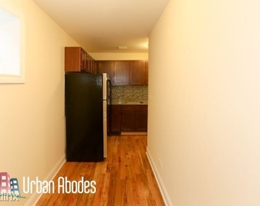 555 W Arlington Pl 929 - Photo Thumbnail 3