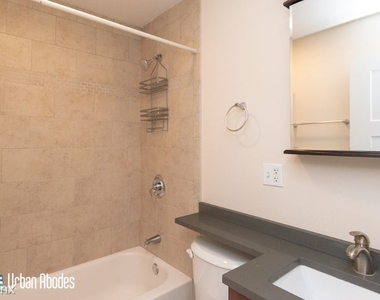 555 W Arlington Pl 939 - Photo Thumbnail 17