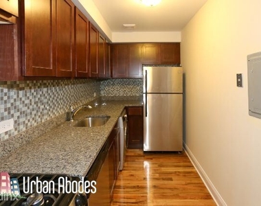 555 W Arlington Pl 409 - Photo Thumbnail 2