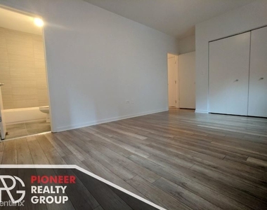 2700 W North Ave 203 - Photo Thumbnail 12