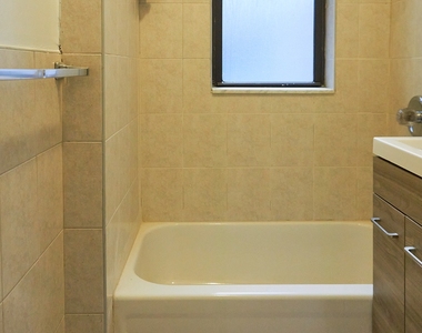 24-35 Steinway Street - Photo Thumbnail 12