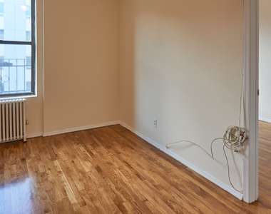 24-35 Steinway Street - Photo Thumbnail 19