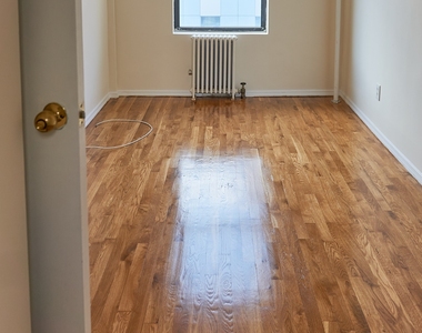 24-35 Steinway Street - Photo Thumbnail 16