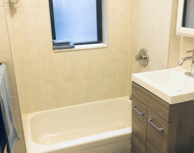 24-35 Steinway Street - Photo Thumbnail 10