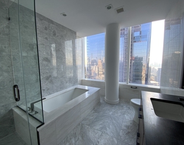 515 West 36th Street - Photo Thumbnail 1