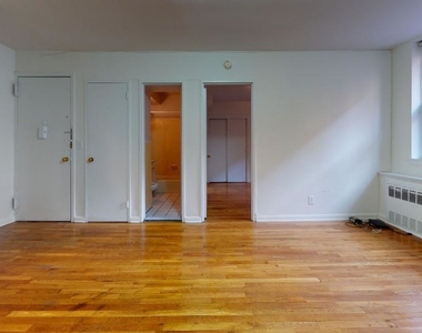 445 East 85 Street - Photo Thumbnail 5