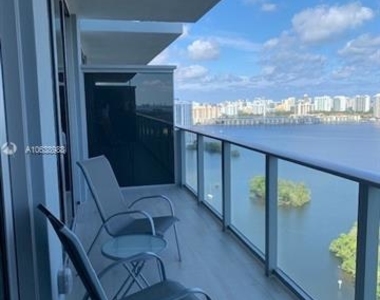 16385 Biscayne Blvd - Photo Thumbnail 7