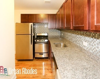 555 W Arlington Pl 210 - Photo Thumbnail 2