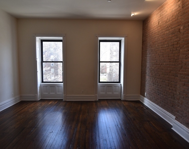 263 West 131st Street - Photo Thumbnail 2