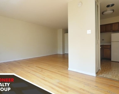 660 W Wrightwood Ave 506 - Photo Thumbnail 2