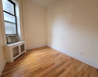 29 Stuyvesant Street - Photo Thumbnail 2