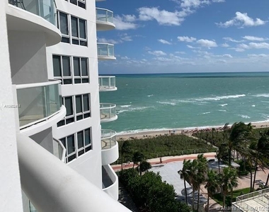 6365 E Collins Ave - Photo Thumbnail 4