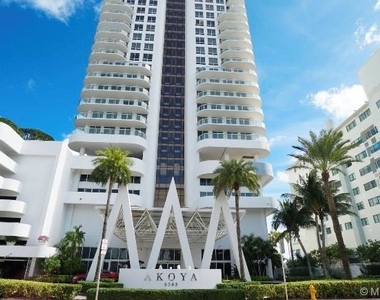 6365 E Collins Ave - Photo Thumbnail 8