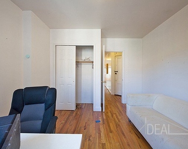 258 12th Street - Photo Thumbnail 7