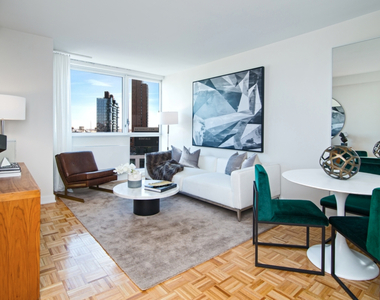 43-10 Crescent Street, Long Island City, NY 11101 - Photo Thumbnail 1