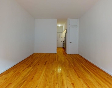 354 East 83 Street - Photo Thumbnail 1