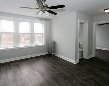 1521 W. Sherwin, Unit 403 - Photo Thumbnail 7