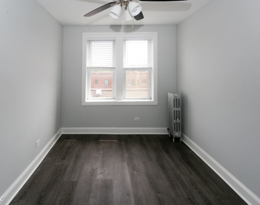 1521 W. Sherwin, Unit 403 - Photo Thumbnail 14