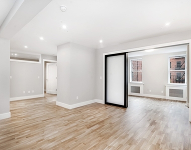 Spacious apartment in Crown Heights (New York Ave) - Photo Thumbnail 1