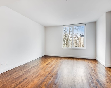 843 Lexington Avenue - Photo Thumbnail 2