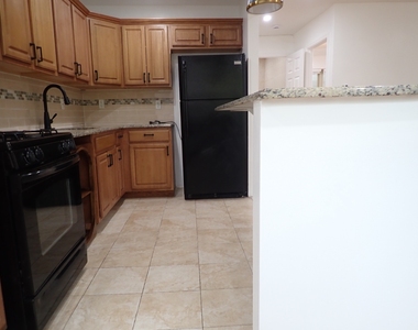 334 Saratoga Avenue - Photo Thumbnail 10