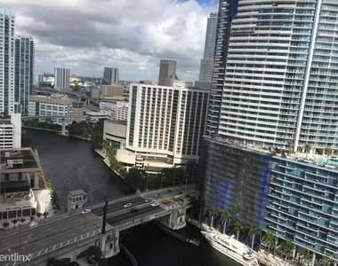 475 Brickell Ave Fl 33131 - Photo Thumbnail 21