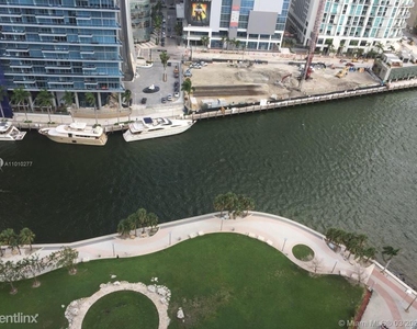 475 Brickell Ave Fl 33131 - Photo Thumbnail 16