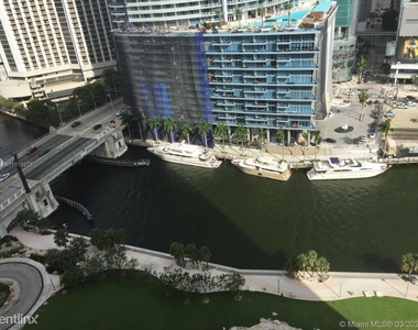 475 Brickell Ave Fl 33131 - Photo Thumbnail 23