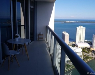 495 Brickell Ave - Photo Thumbnail 3