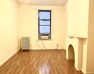 1256 Lexington Avenue - Photo Thumbnail 7