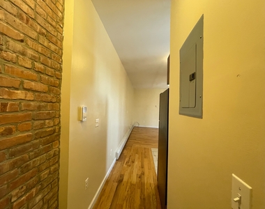 31-68 38th Street - Photo Thumbnail 8