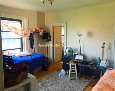 1094 Boylston St. - Photo Thumbnail 0