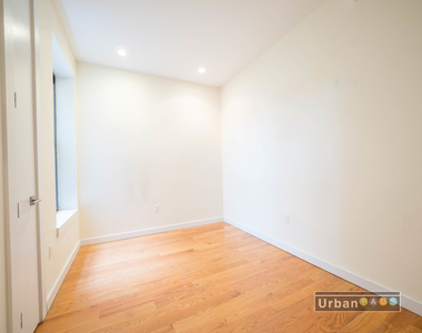 662 Park Place - Photo Thumbnail 5