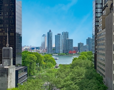 240 East 47th Street - Photo Thumbnail 3