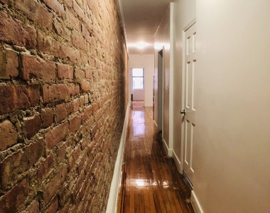 555 West 151st Street - Photo Thumbnail 2