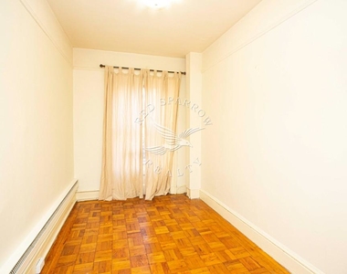 1133 Lexington Avenue - Photo Thumbnail 9