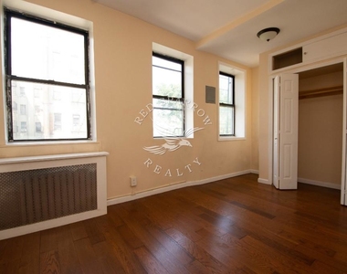 329 East 116th Street - Photo Thumbnail 1