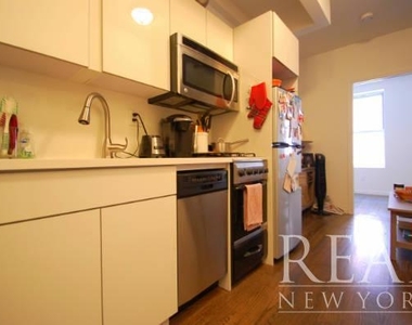 164 Ludlow Street - Photo Thumbnail 2