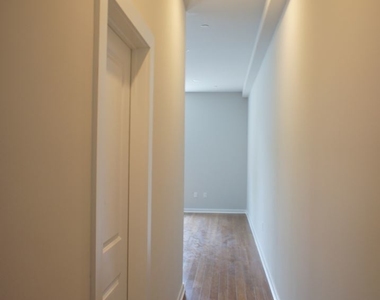 4213 Chester Avenue - Photo Thumbnail 5