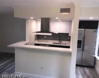 235 Antilla Ave Apt 8 - Photo Thumbnail 11