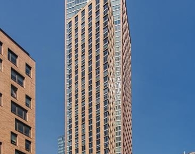 250 Ashland Place, - Photo Thumbnail 0