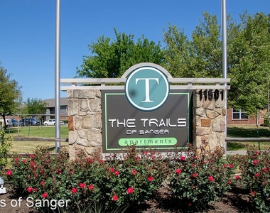Trails Of Sanger Apartments 11501 Marion Rd - Photo Thumbnail 7